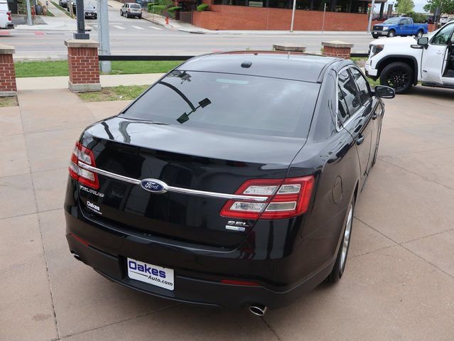 Used 2018 Ford Taurus SEL AWD/4WD image 6