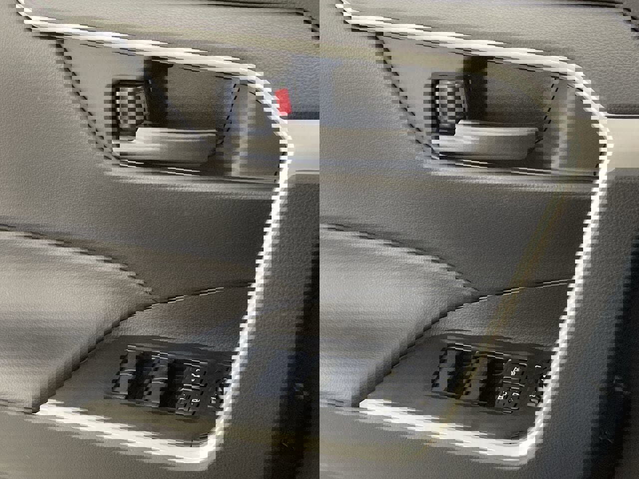 New 2025 Toyota RAV4 LE image 17