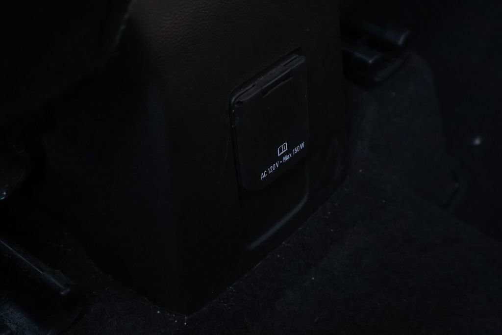 Used 2022 Chevrolet Trax LT w/ LT Convenience Package image 30