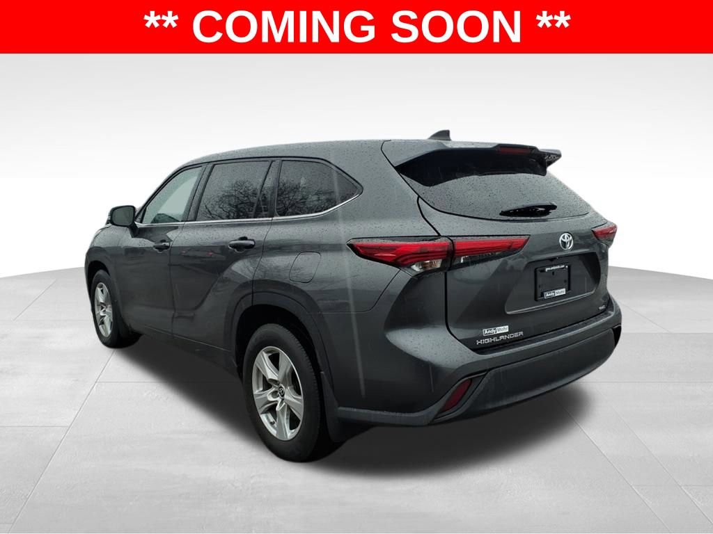 Used 2022 Toyota Highlander L image 6