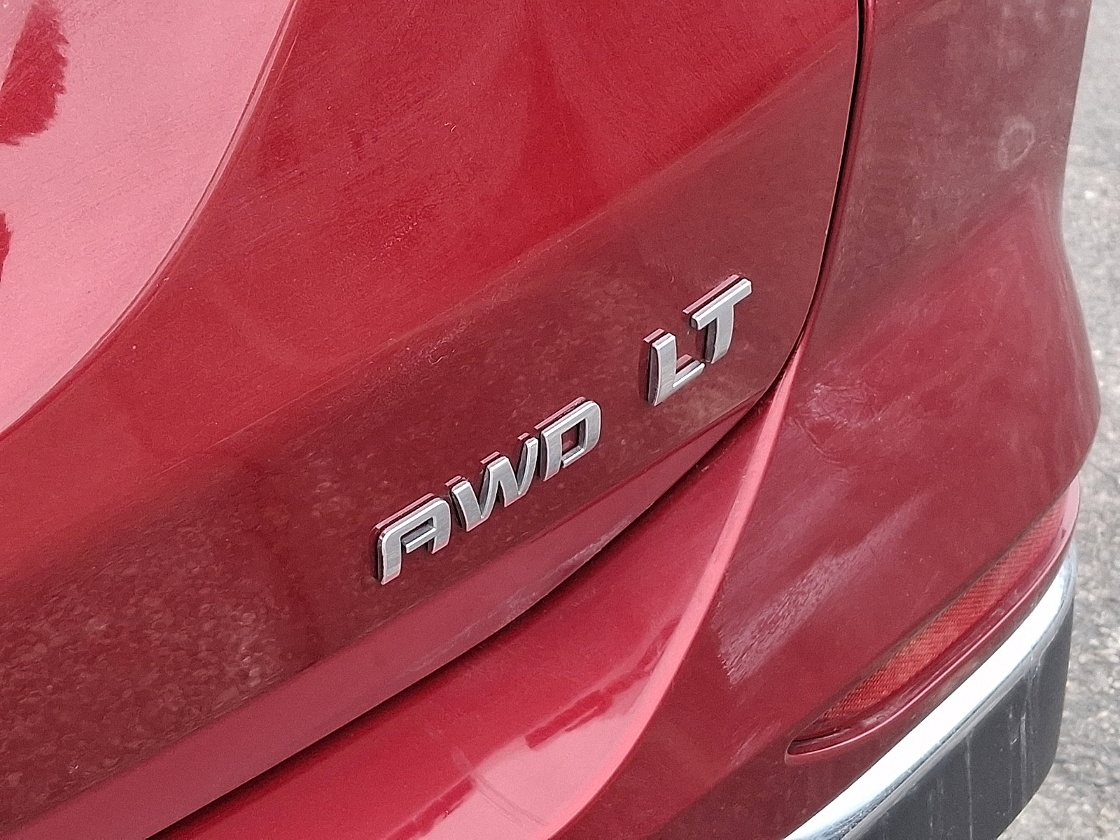 Used 2018 Chevrolet Equinox LT image 32