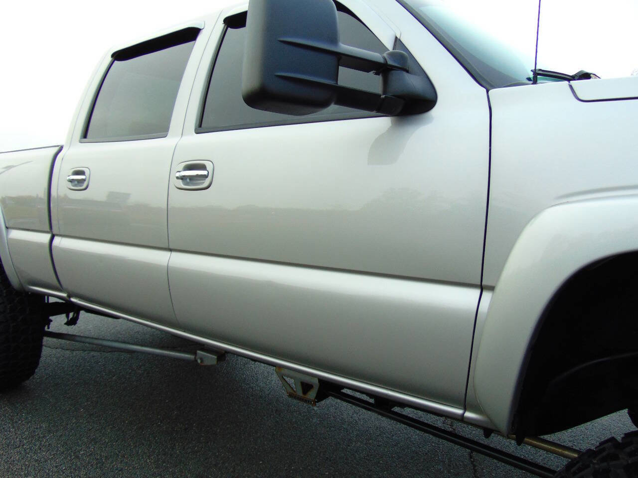 Used 2004 Chevrolet Silverado 2500 LT w/ Heavy-Duty Power Package image 37