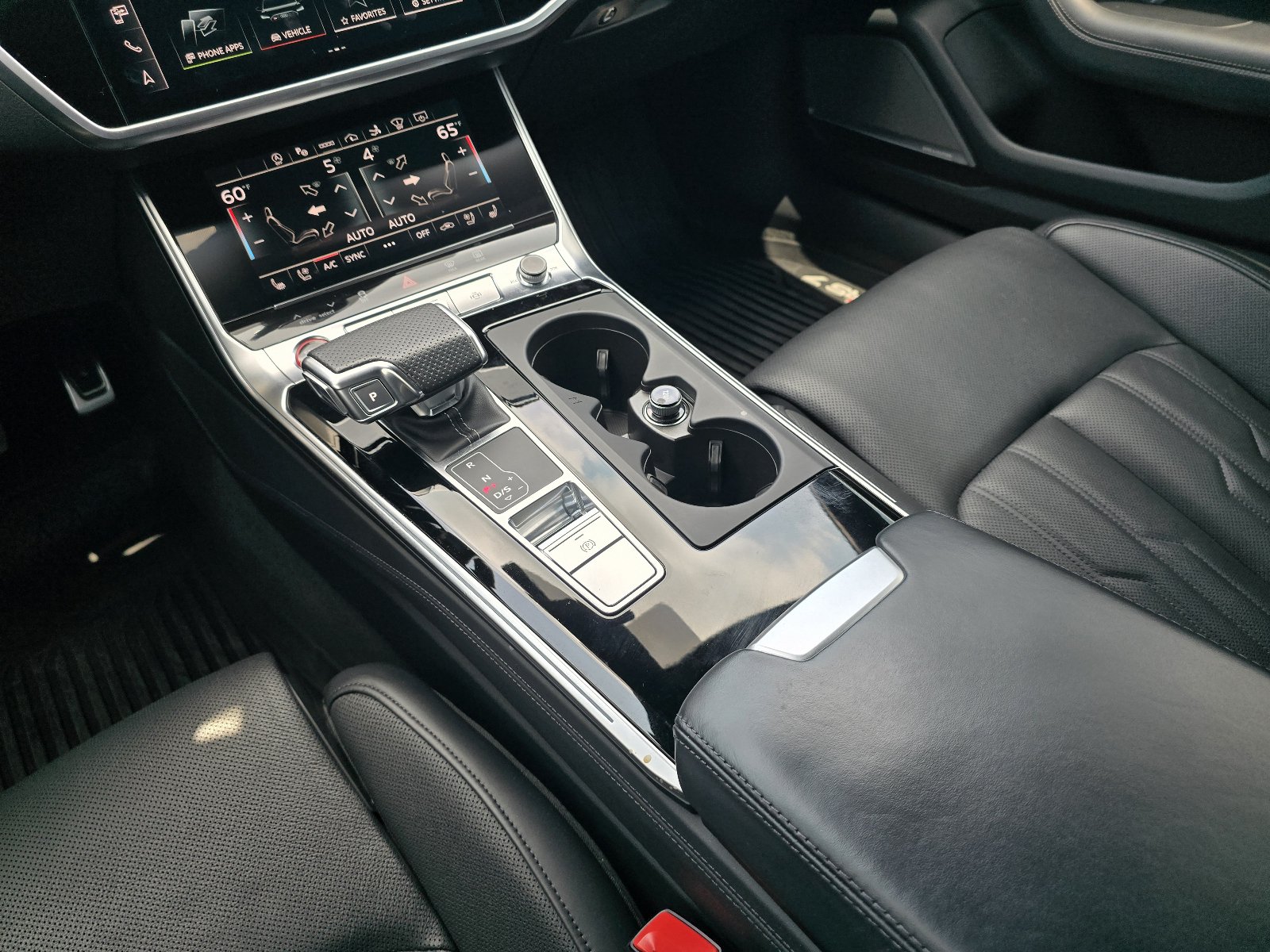 Used 2023 Audi RS 7 Sportback AWD/4WD image 17