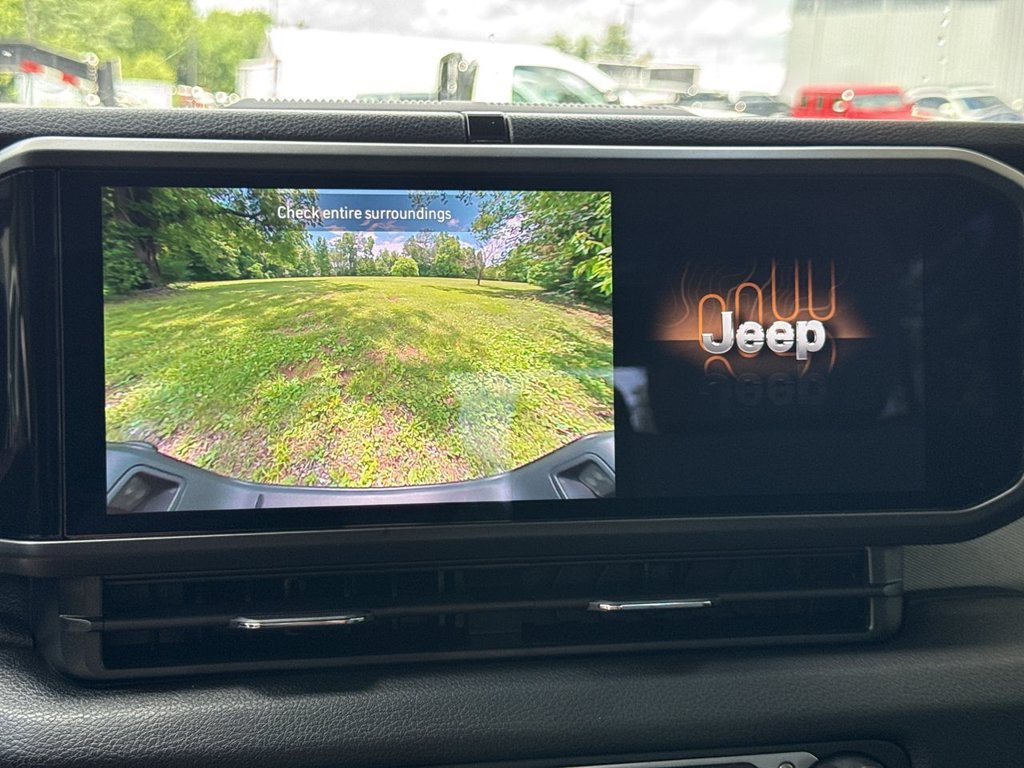 New 2026 Jeep Gladiator Sport AWD/4WD image 28