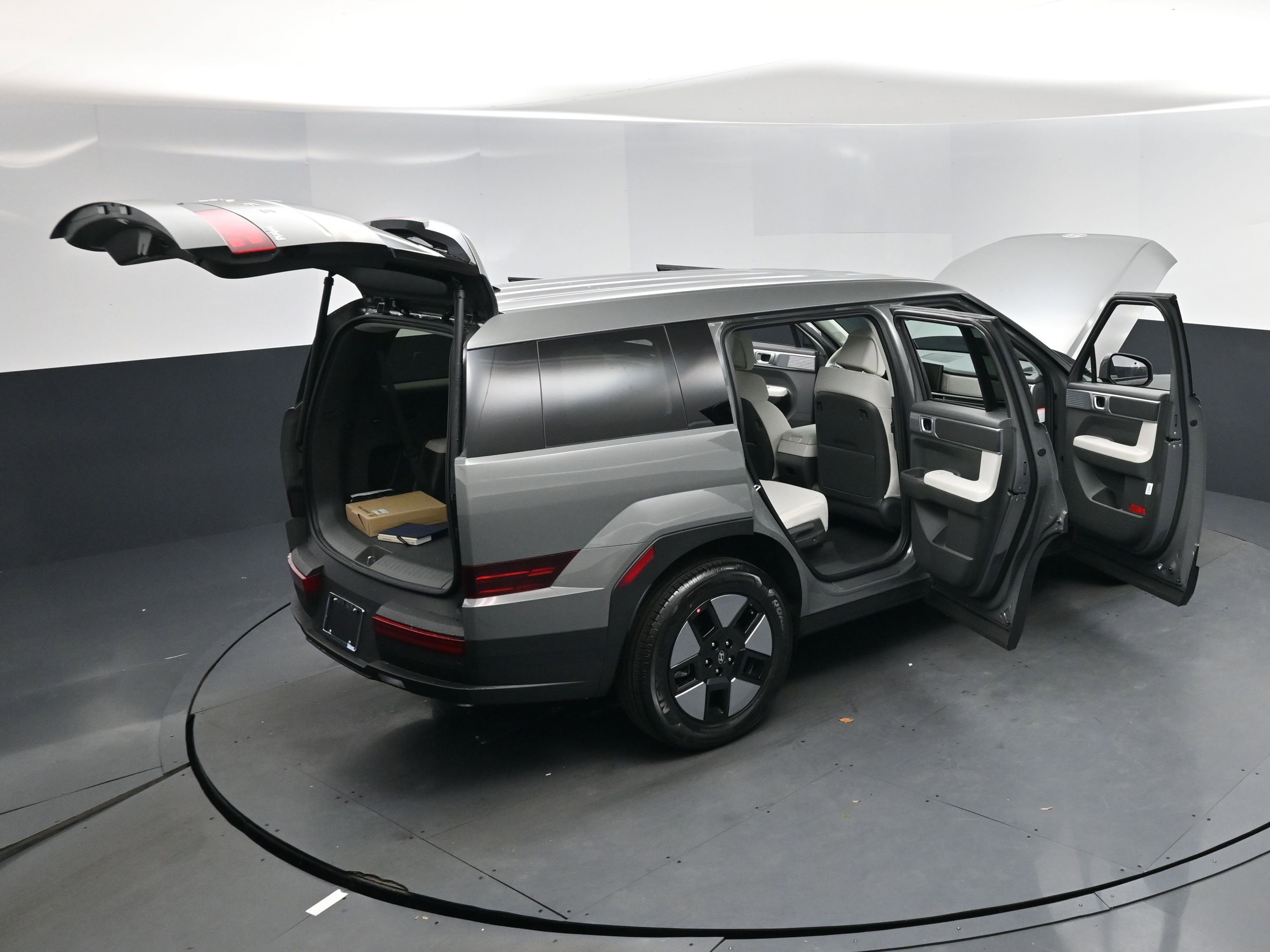 New 2026 Hyundai Santa Fe SE image 18