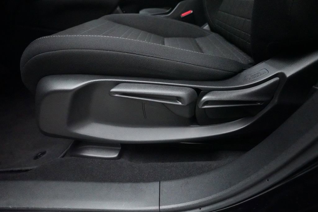 Certified 2024 Honda HR-V LX image 28