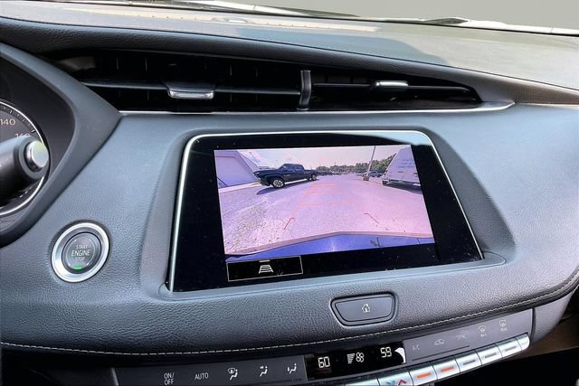 Certified 2022 Cadillac XT4 Luxury w/ Cold Weather Package FWD image 11