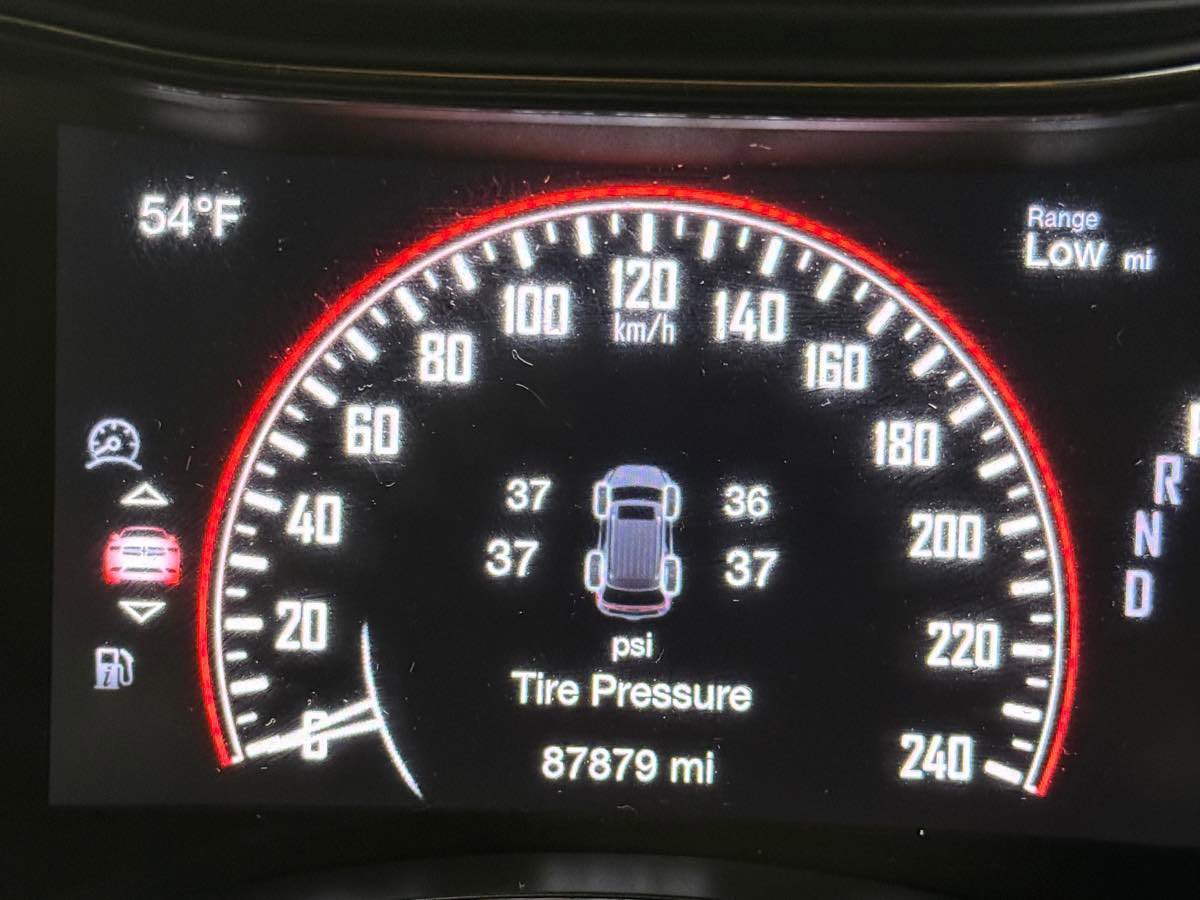 Used 2019 Dodge Durango GT image 25