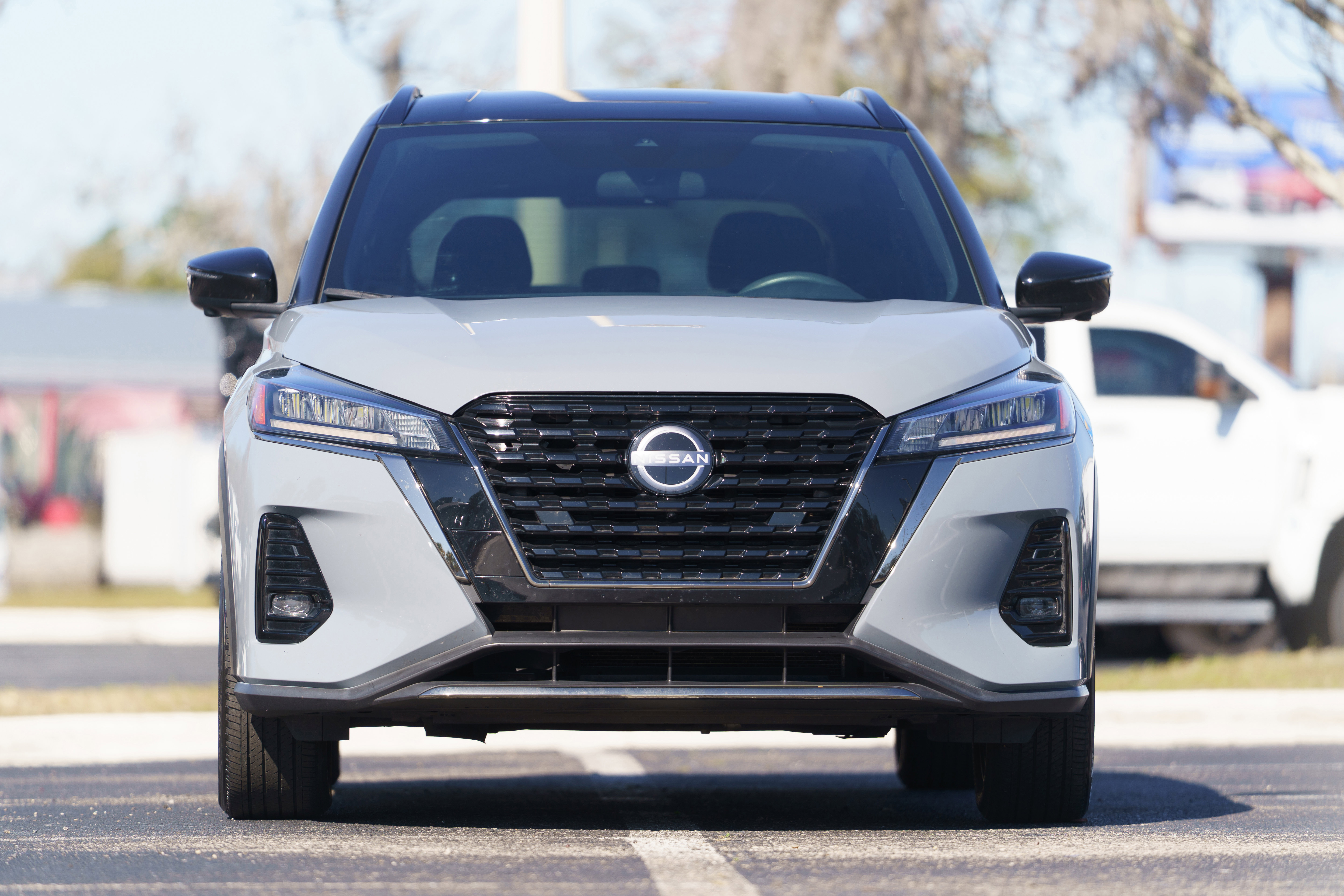 Used 2023 Nissan Kicks SR image 30