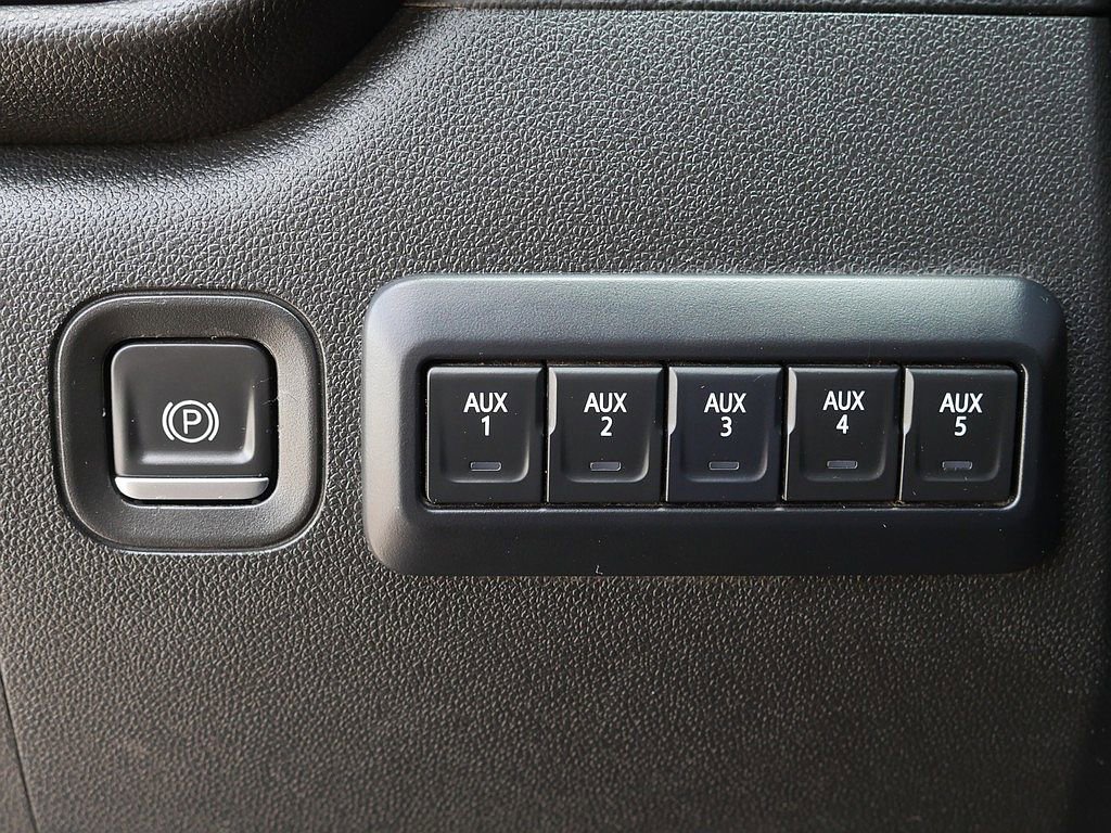 Used 2022 GMC Sierra 3500 Pro w/ Convenience Package AWD/4WD image 26