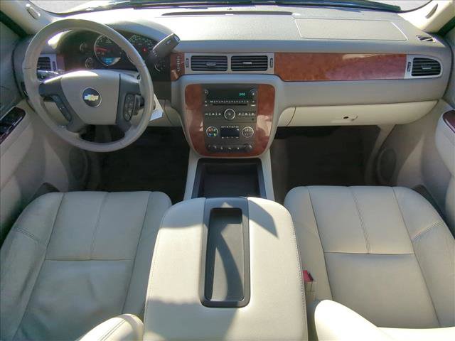 Used 2010 Chevrolet Tahoe LT image 17