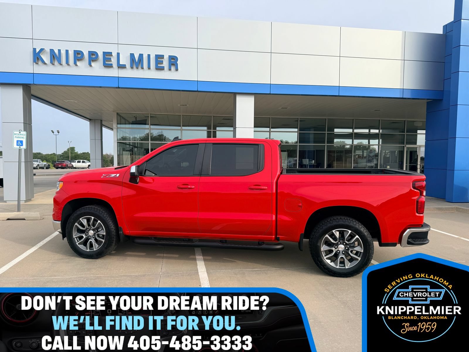 Used 2025 Chevrolet Silverado 1500 LT AWD/4WD image 1