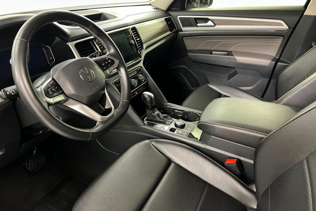 Used 2021 Volkswagen Atlas SEL AWD/4WD image 15