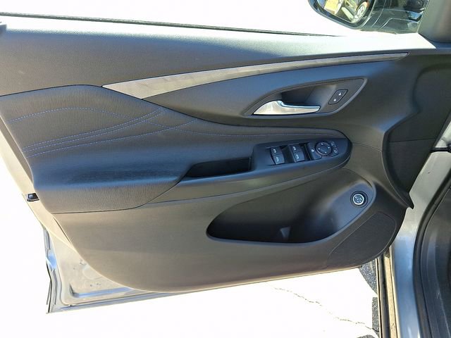 Used 2024 Buick Envista Sport Touring w/ Convenience I Package image 9