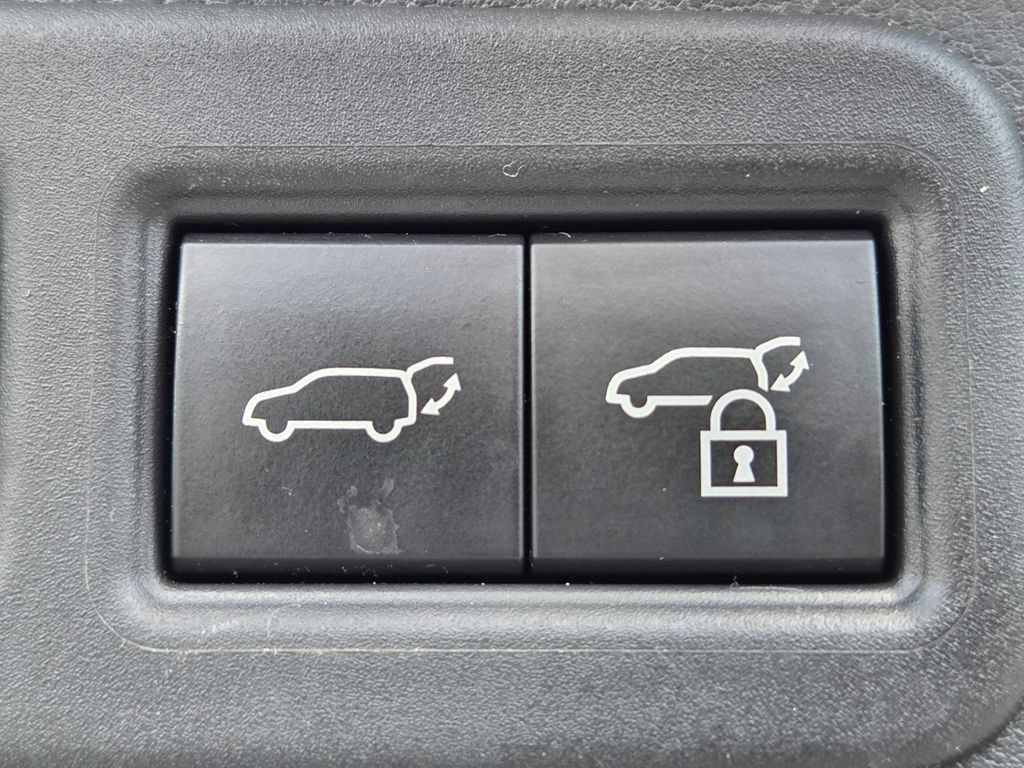 Certified 2023 Lexus RX 350 Premium w/ Cold Area Package AWD/4WD image 33