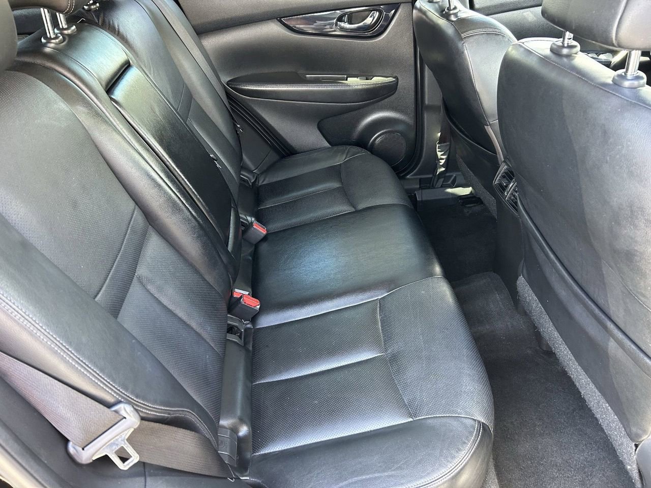 Certified 2017 Nissan Rogue Sport SL FWD image 12