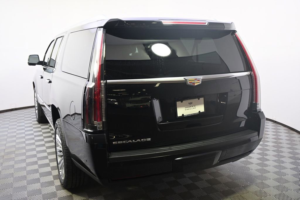 Used 2017 Cadillac Escalade ESV Platinum image 4