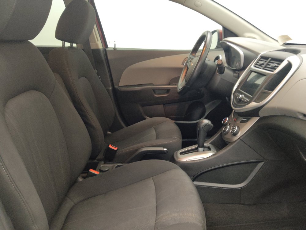 Used 2019 Chevrolet Sonic LT w/ Convenience Package FWD image 21