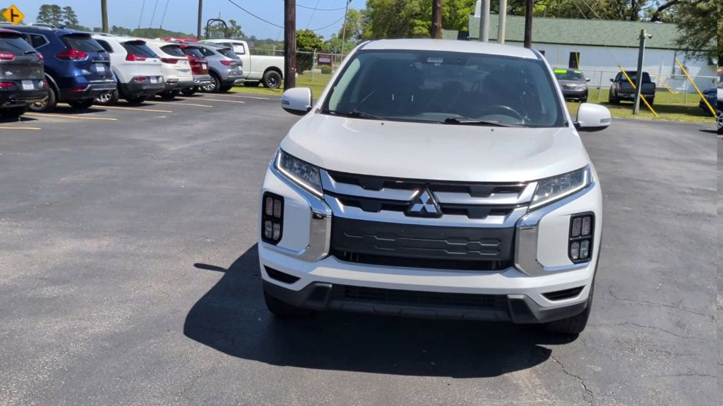 Used 2021 Mitsubishi Outlander Sport SE image 3