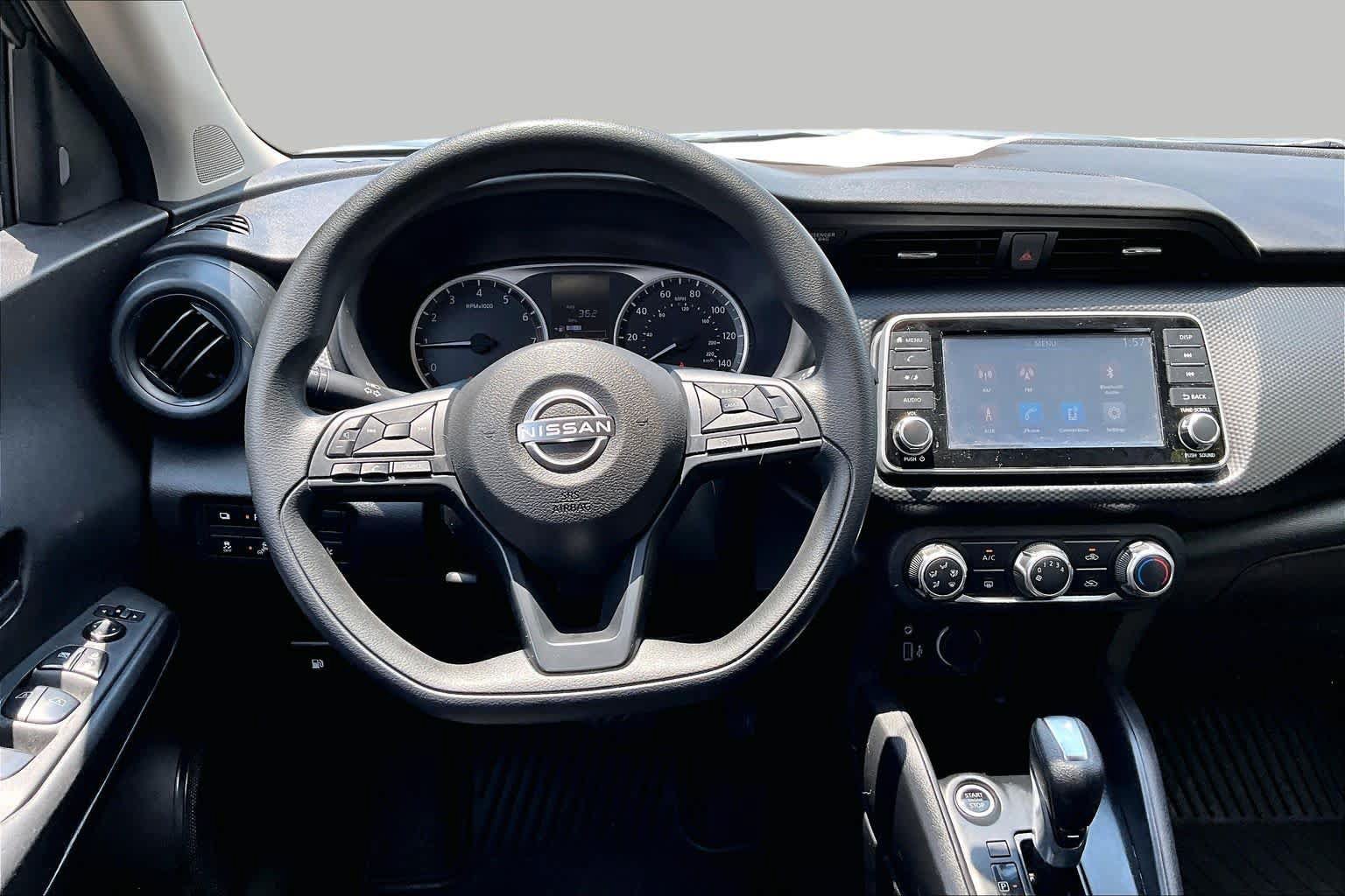 Used 2023 Nissan Kicks S FWD image 6
