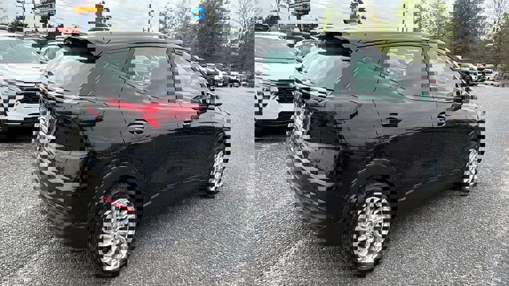 New 2027 Chevrolet Bolt LT w/ Comfort Package image 5