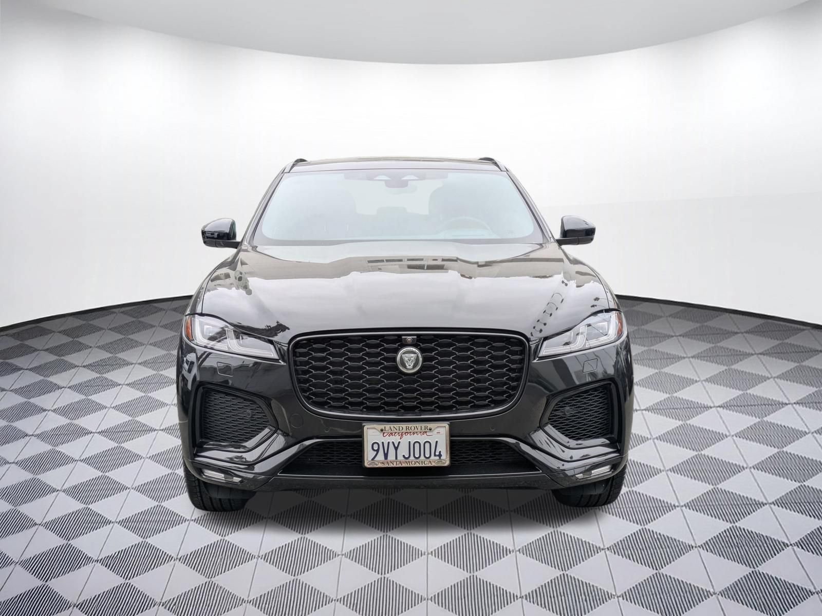 Used 2026 Jaguar F-PACE R-Dynamic S AWD/4WD image 8