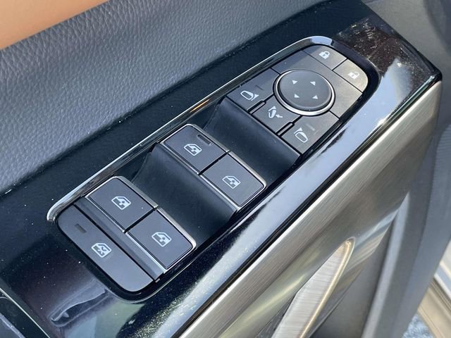 Used 2024 Nissan Pathfinder Platinum FWD image 14