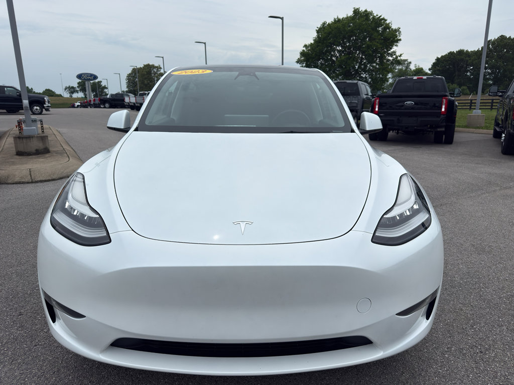 Used 2023 Tesla Model Y Long Range AWD/4WD image 2