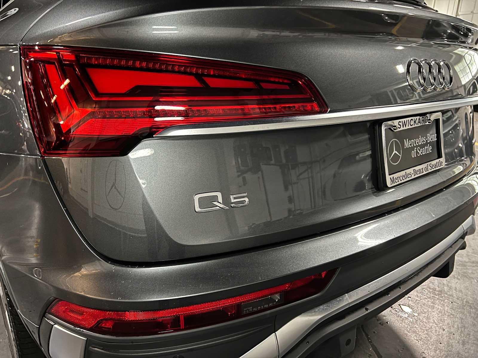 Used 2021 Audi Q5 2.0T Premium Plus w/ Premium Plus Package AWD/4WD image 15