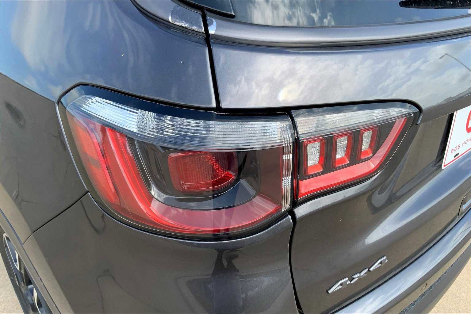 Used 2021 Jeep Compass Trailhawk image 27