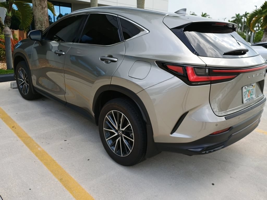 Certified 2025 Lexus NX 250 FWD w/ Accessory Package (2T) image 6