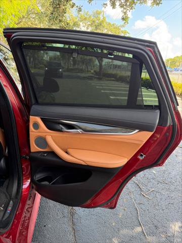 Used 2018 BMW X6 sDrive35i w/ M Sport Package RWD image 17