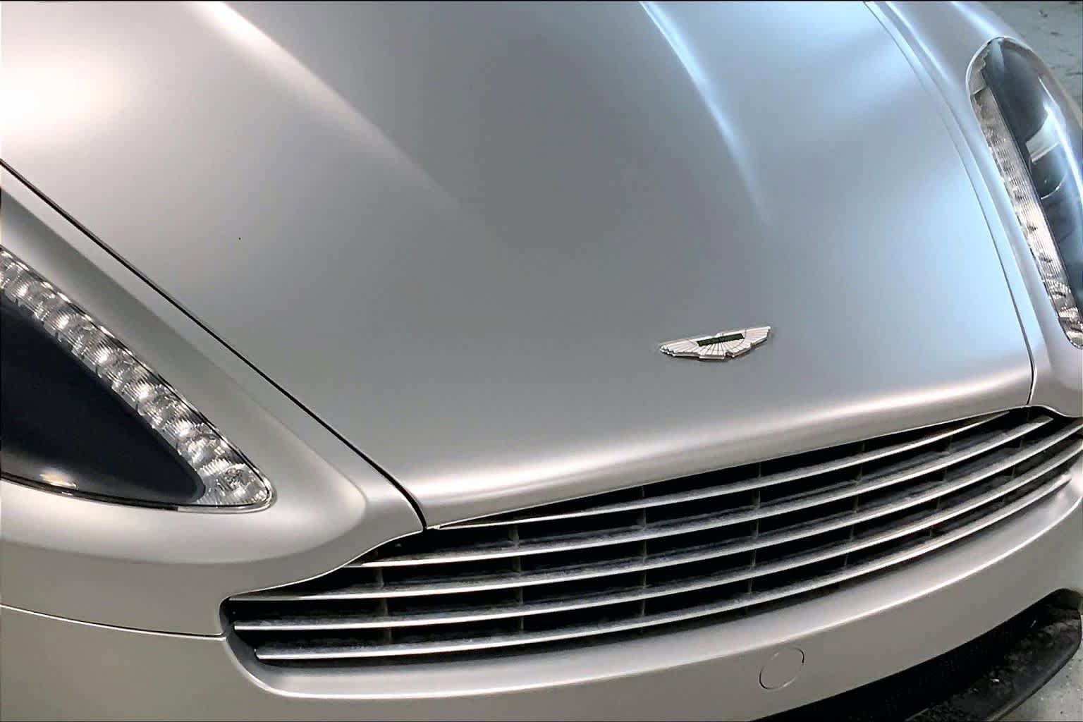 Used 2013 Aston Martin DB9 Volante RWD image 32