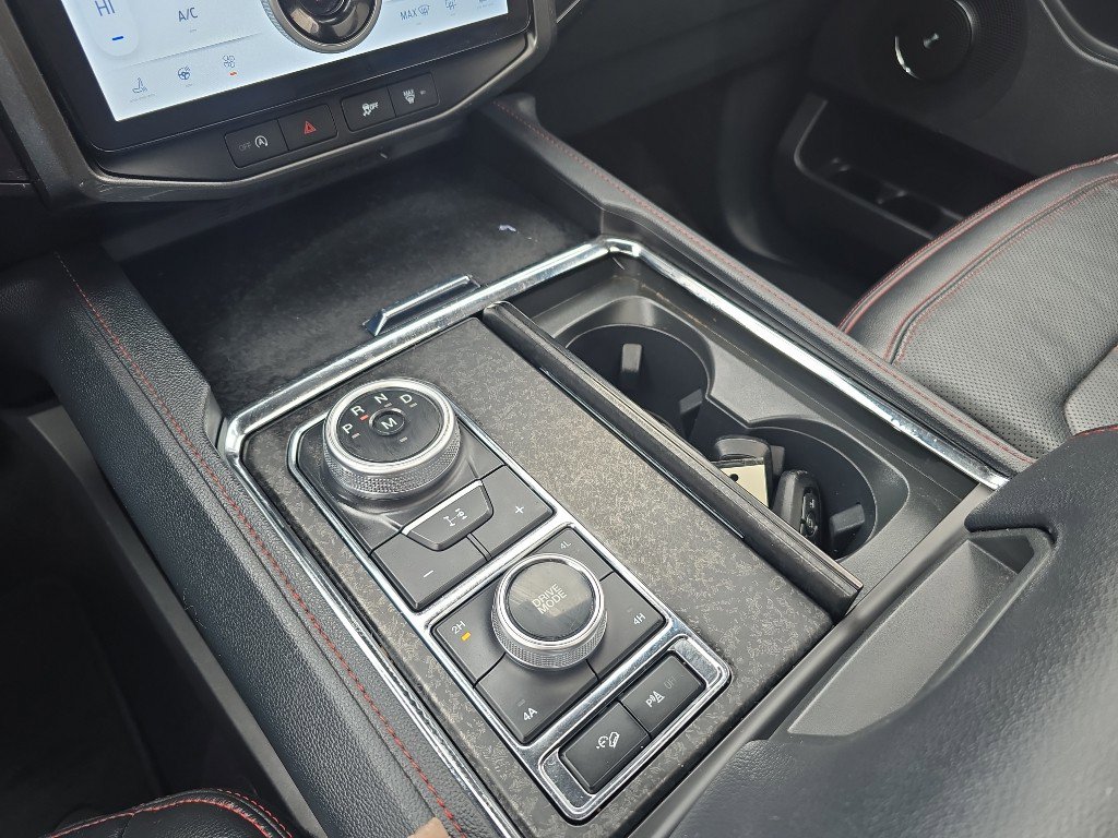 Used 2024 Ford Expedition Max Limited image 31
