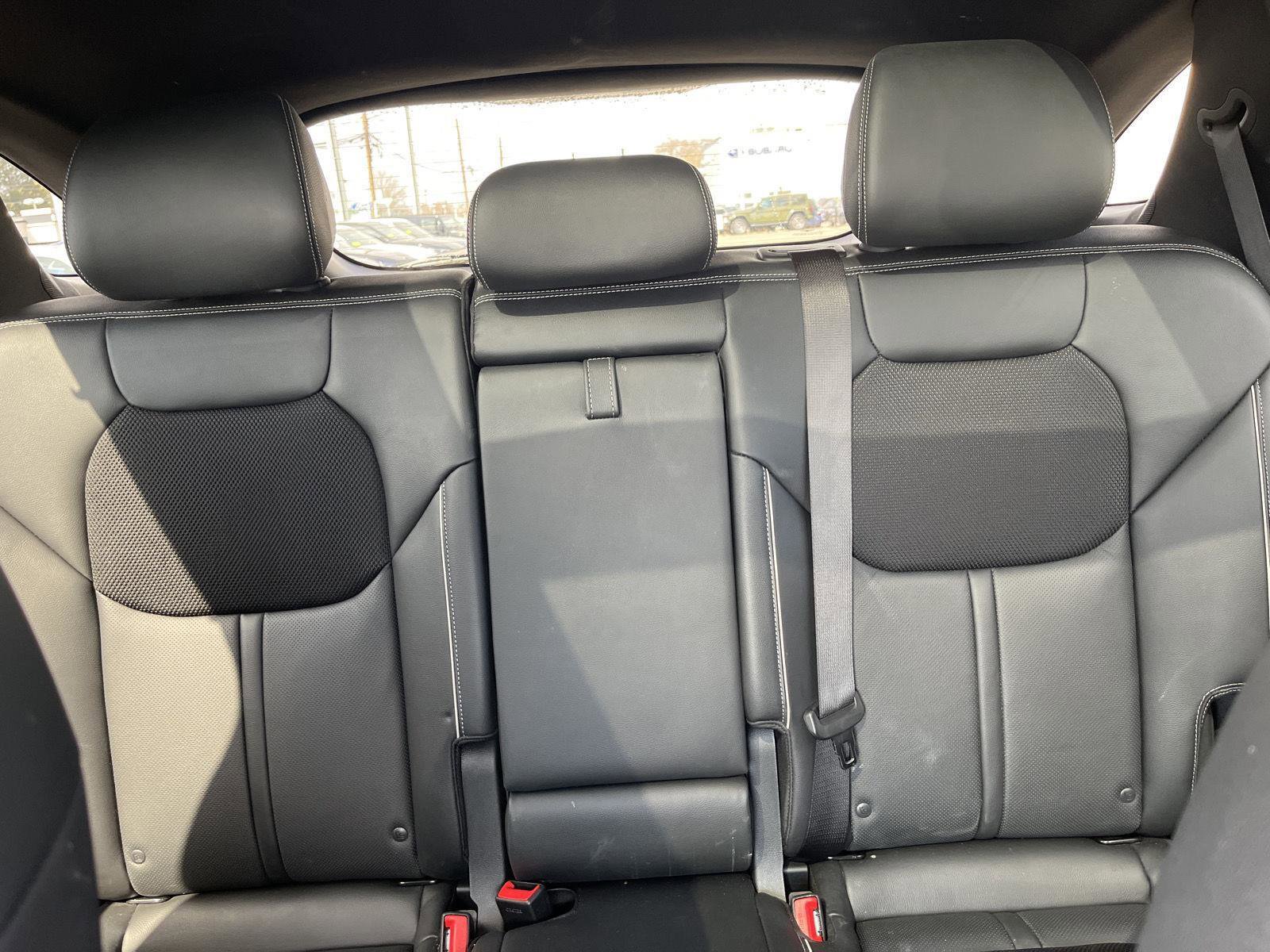 Used 2023 Genesis GV70 2.5T w/ Sport Prestige Package image 20