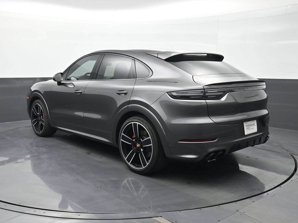 Certified 2023 Porsche Cayenne GTS AWD/4WD image 3