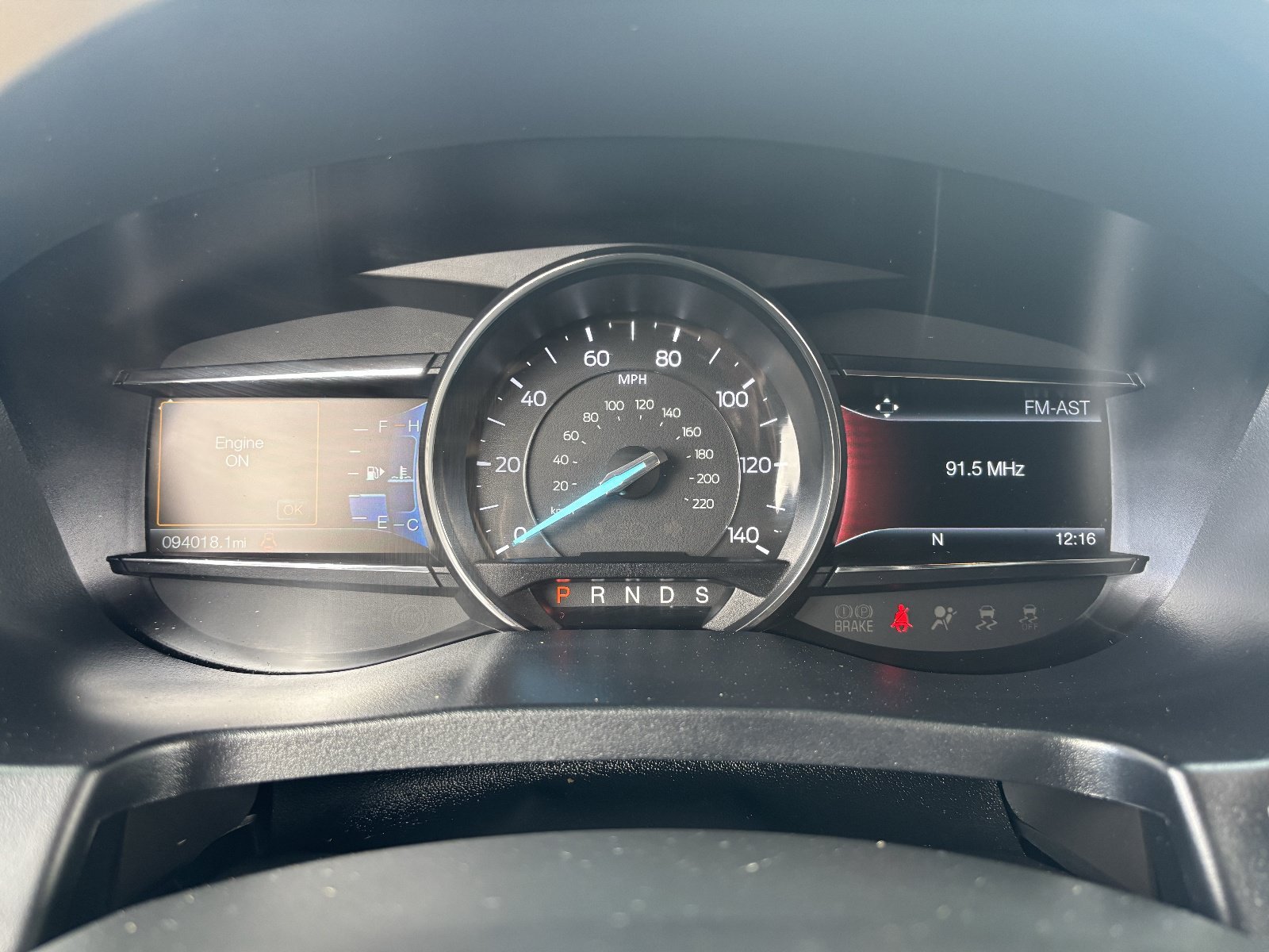 Used 2017 Ford Explorer XLT w/ Equipment Group 201A FWD image 32