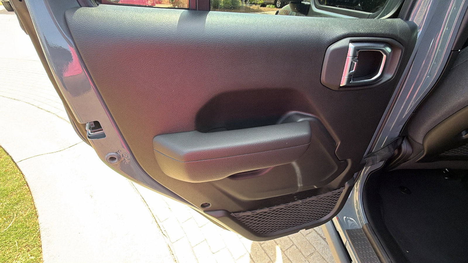 Used 2025 Jeep Gladiator Rubicon w/ Safety Group image 22