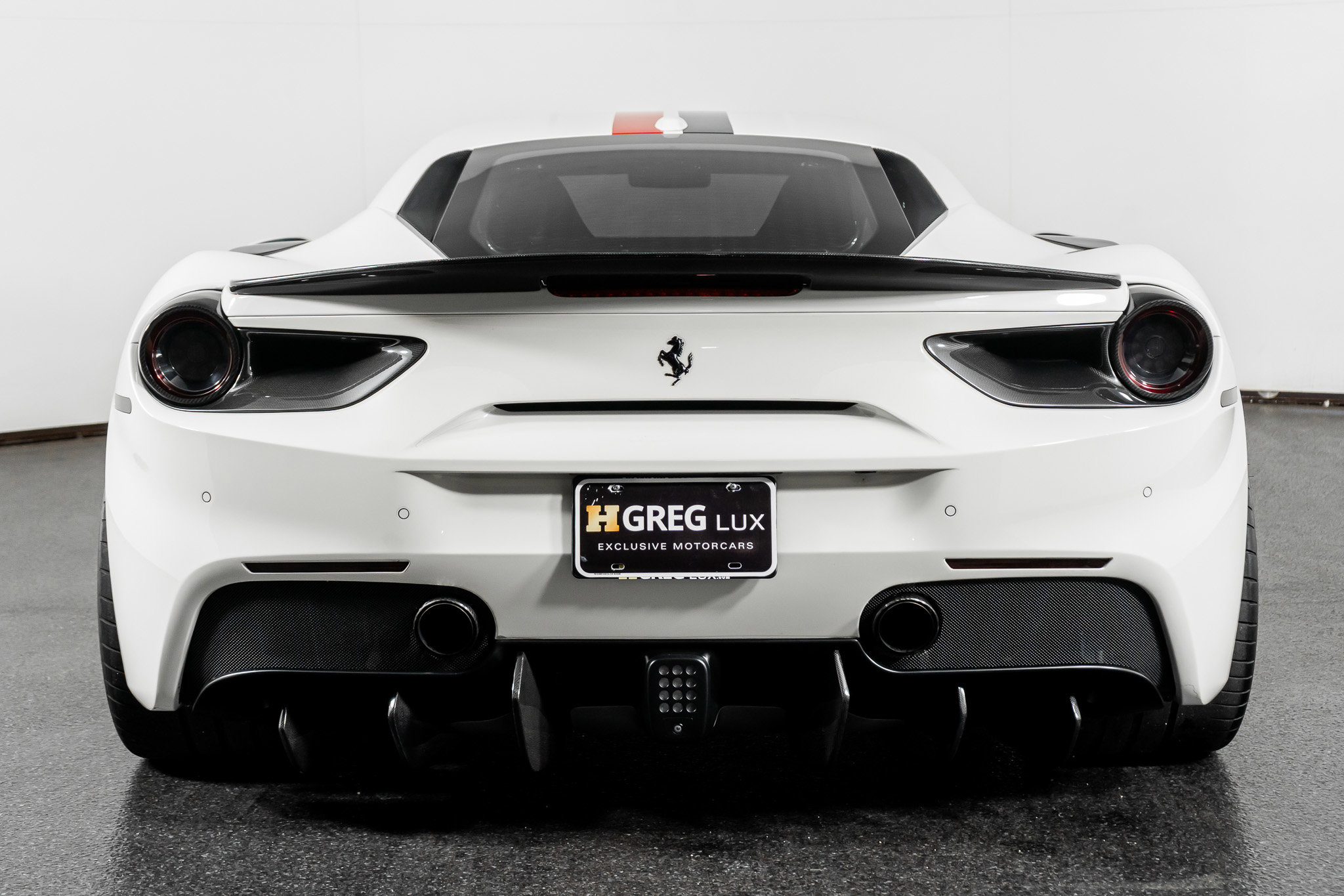 Used 2016 Ferrari 488 GTB image 11