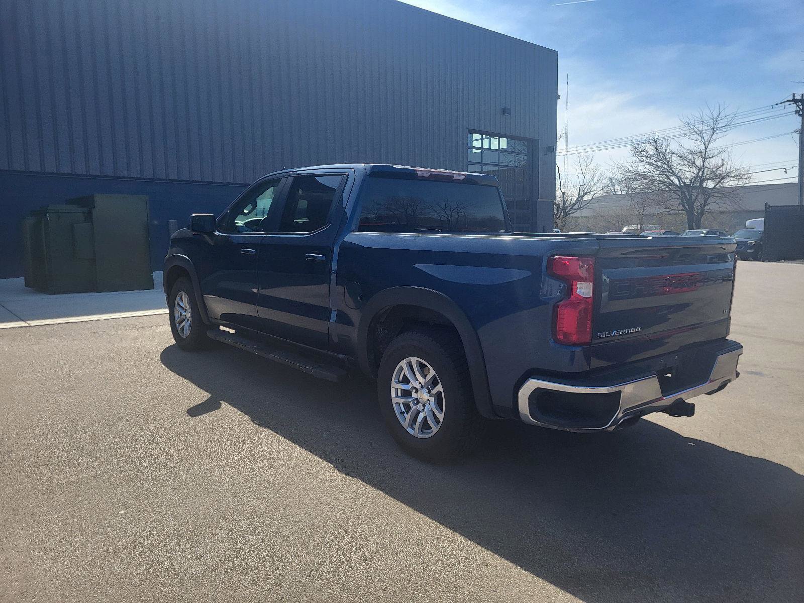 Used 2019 Chevrolet Silverado 1500 LT w/ Z71 Off-Road Package image 5