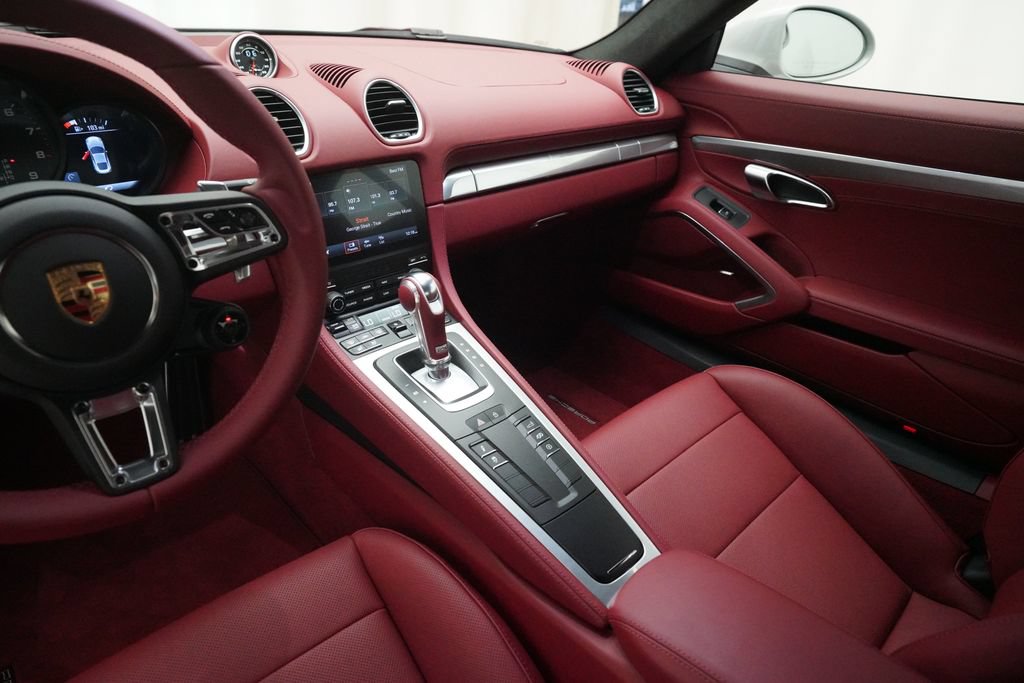 Certified 2025 Porsche 718 Cayman GTS RWD image 18