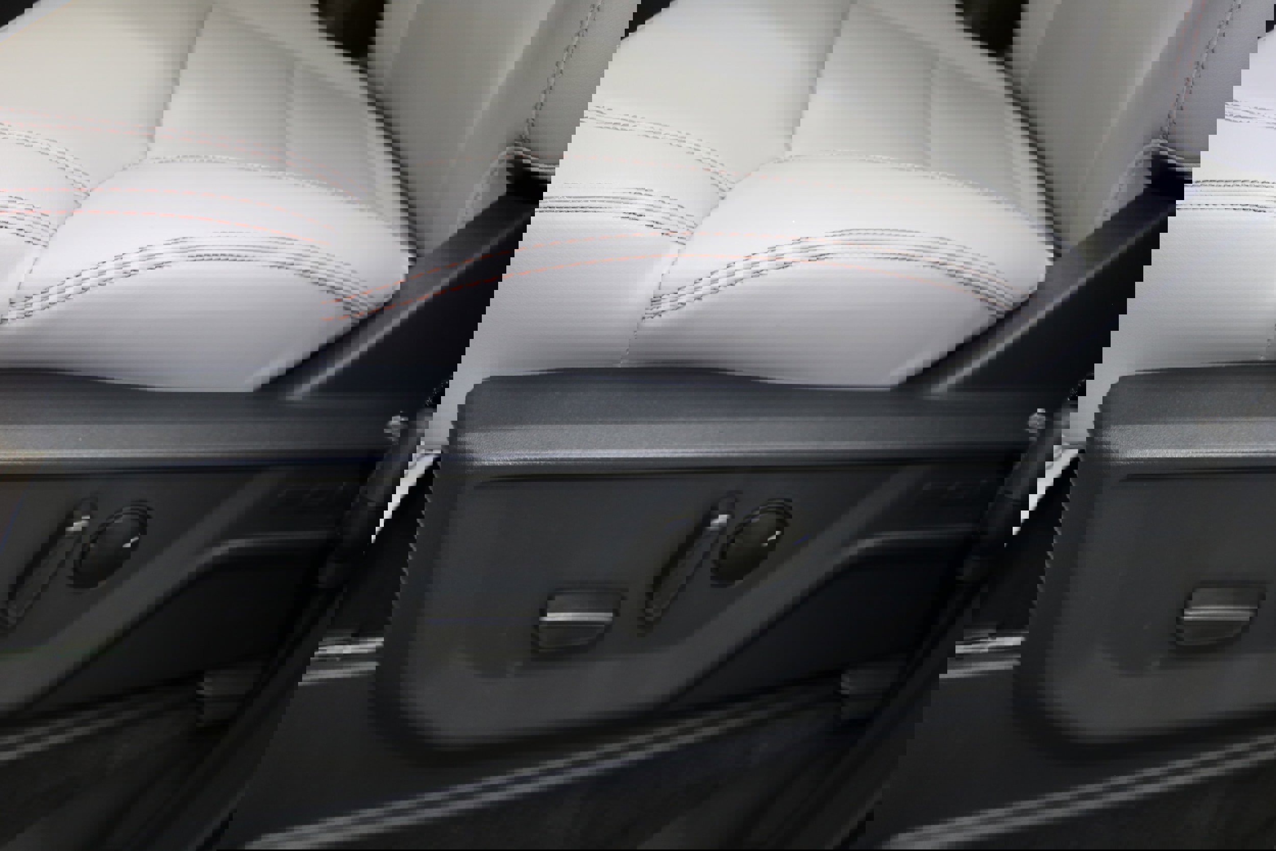 New 2025 Ford Expedition Active image 17