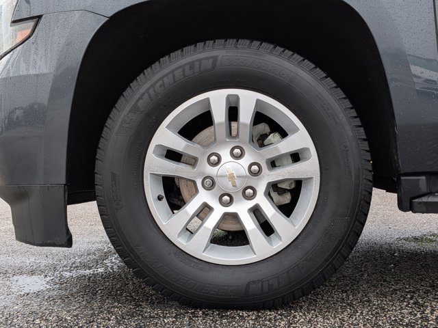 Used 2019 Chevrolet Tahoe LS w/ Enhanced Driver Alert Package image 24