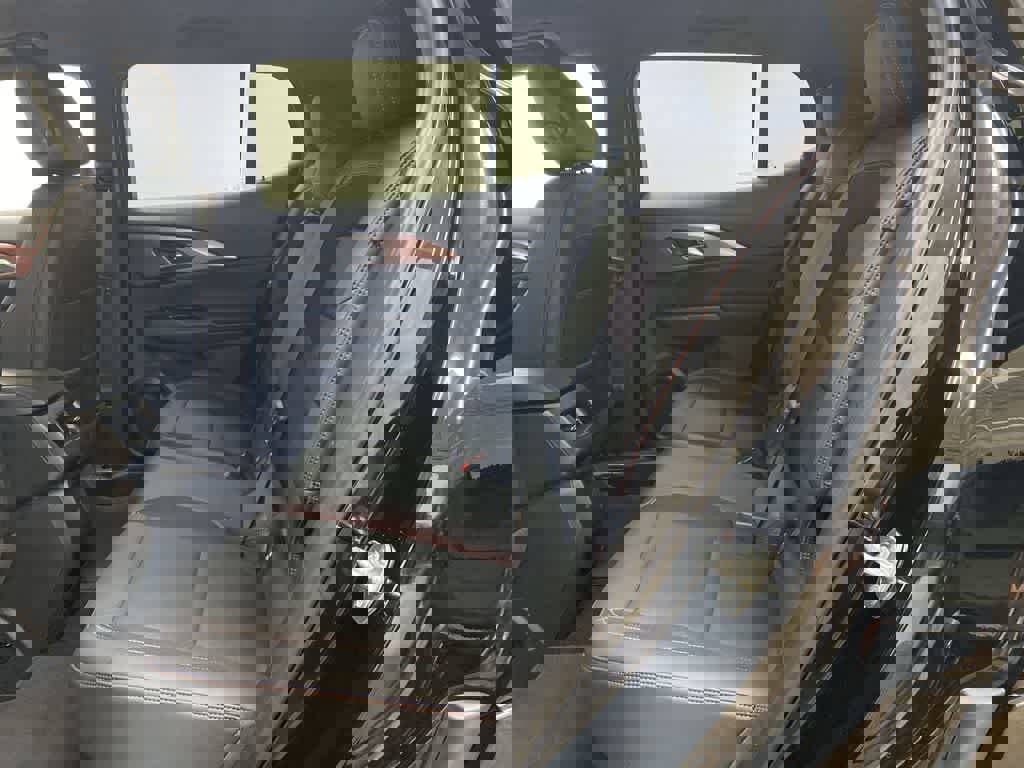 Used 2024 Chevrolet Equinox EV RS image 18