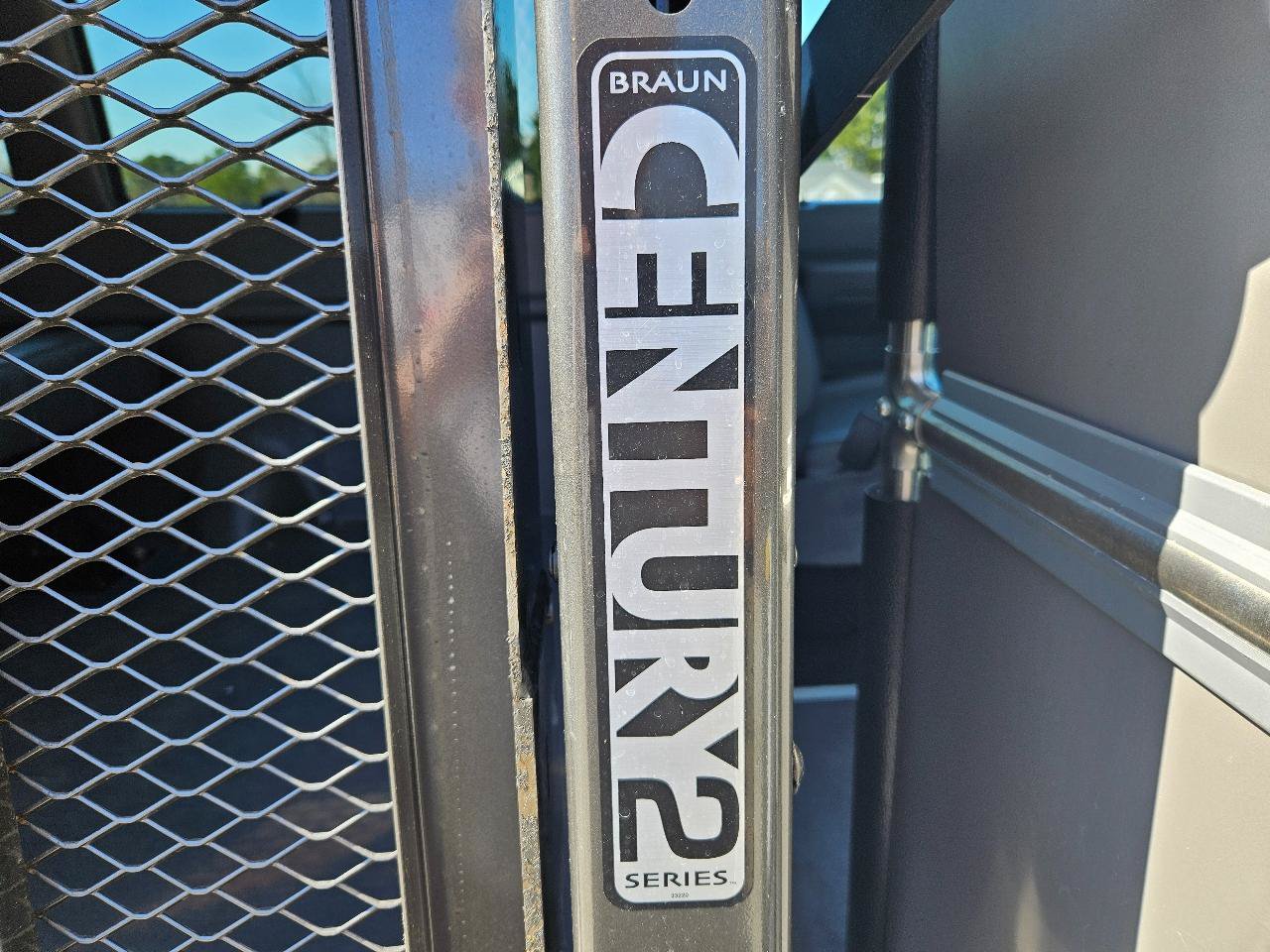 Used 2013 Ford E-350 and Econoline 350 Extended Super Duty w/ PWR Group RWD image 22