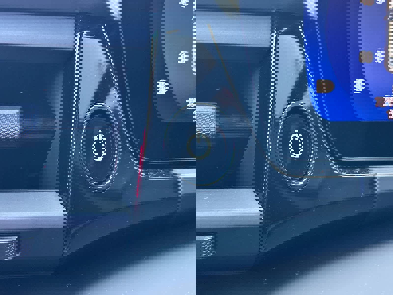 New 2026 Porsche Macan Electric RWD image 26