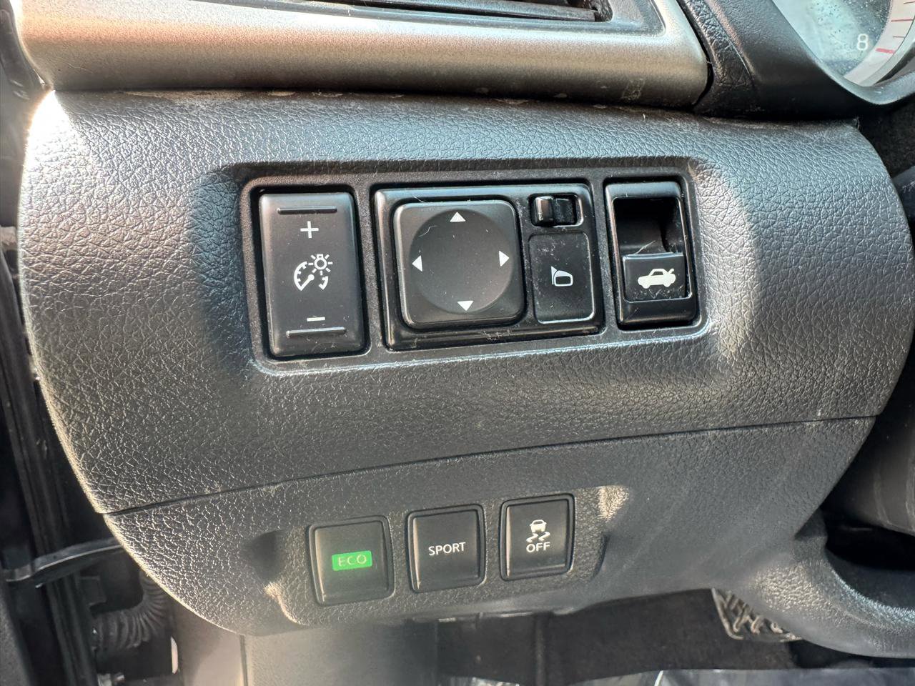 Used 2013 Nissan Sentra SR w/ Electronics Pkg image 31