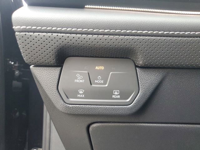 New 2026 Volkswagen Atlas Cross Sport SEL Premium R-Line image 29