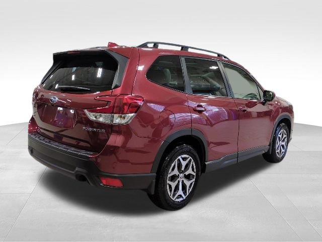Used 2023 Subaru Forester Premium AWD/4WD image 32