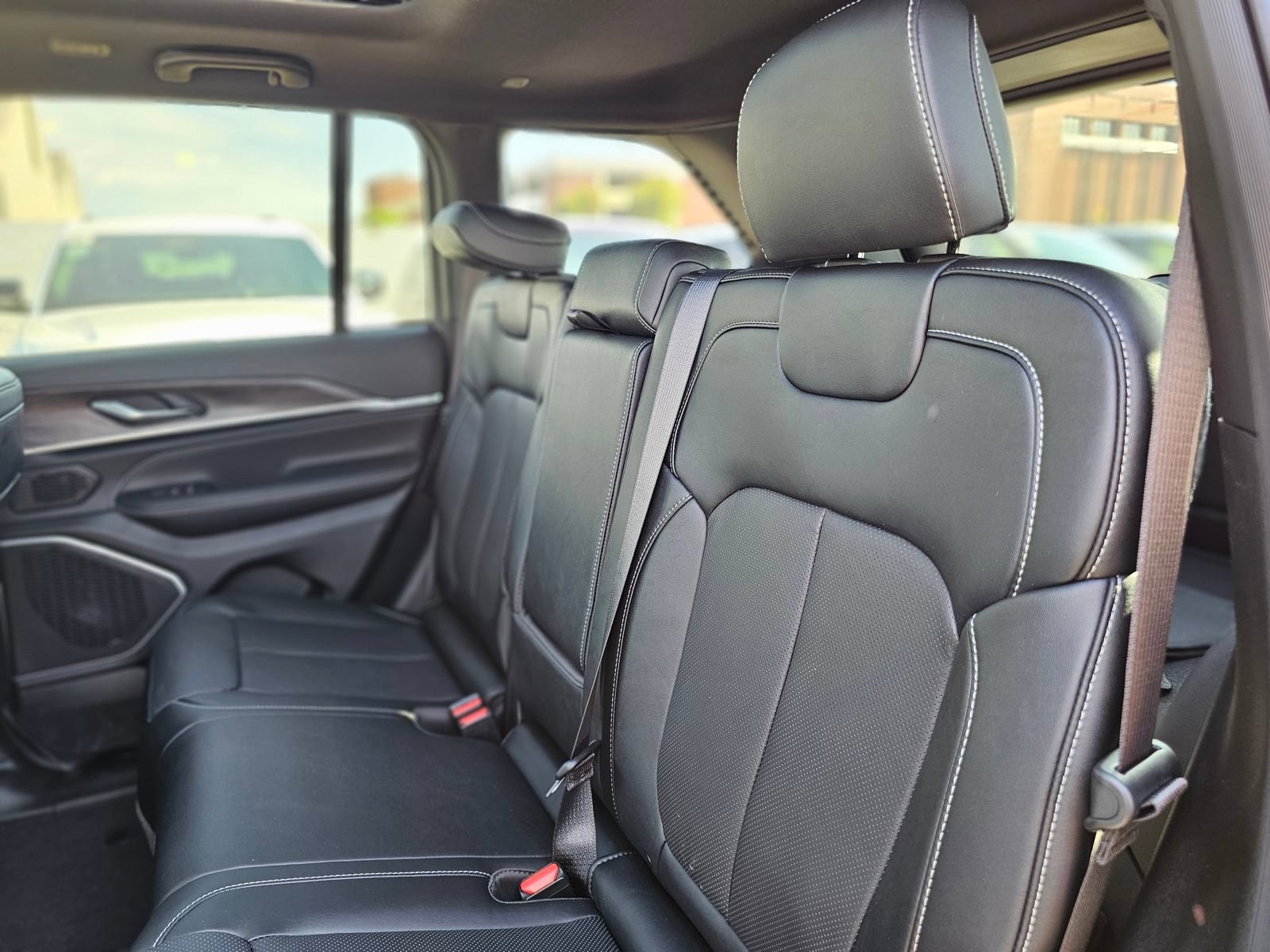 New 2026 Jeep Grand Cherokee Limited AWD/4WD image 23